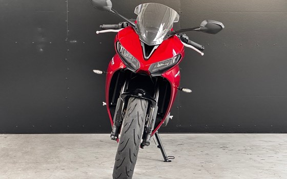 Gebrauchtmotorrad Triumph Daytona 660 - Bild 8