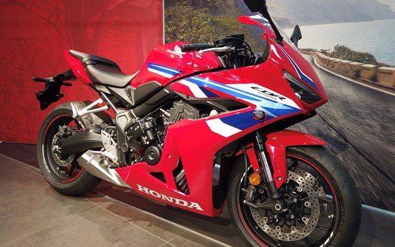Neufahrzeug Honda CBR650R - Bild 1