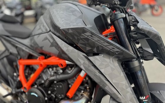 Gebrauchtmotorrad KTM 1390 Super Duke R - Bild 2