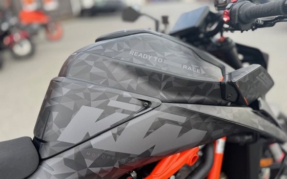 Gebrauchtmotorrad KTM 1390 Super Duke R - Bild 4