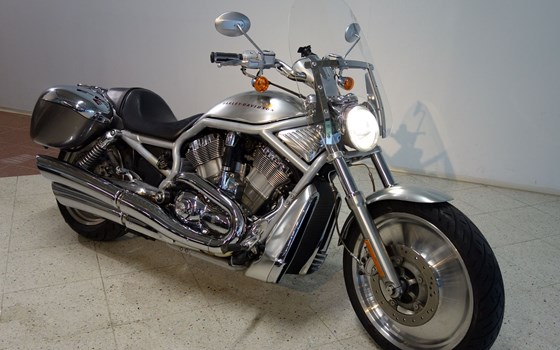 Gebrauchtmotorrad Harley-Davidson V-Rod VRSCA - Bild 10 Gebrauchtmotorrad Harley-Davidson V-Rod VRSCA - Bild 10