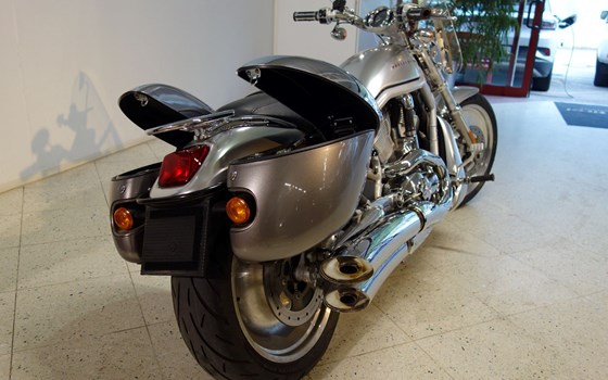 Gebrauchtmotorrad Harley-Davidson V-Rod VRSCA - Bild 27 Gebrauchtmotorrad Harley-Davidson V-Rod VRSCA - Bild 27