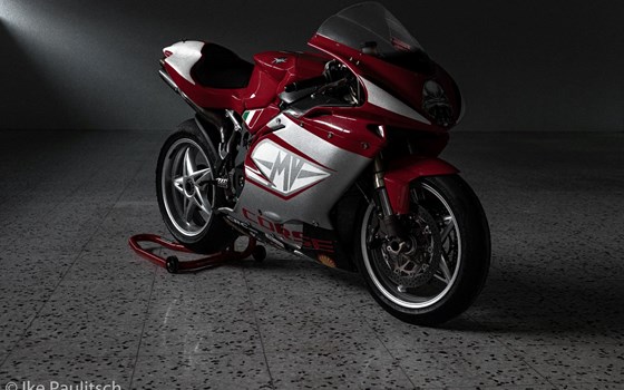 Gebrauchtmotorrad MV Agusta F4 1000 S - Bild 9 Gebrauchtmotorrad MV Agusta F4 1000 S - Bild 9