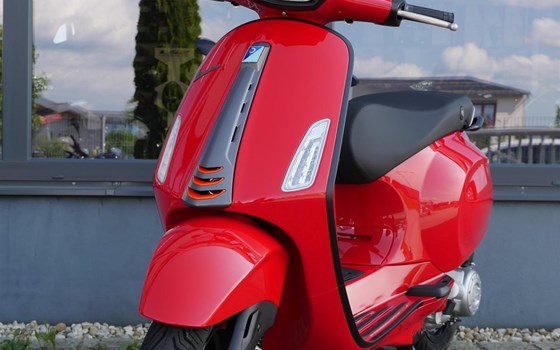 Neufahrzeug Vespa Sprint 50 S - Bild 11