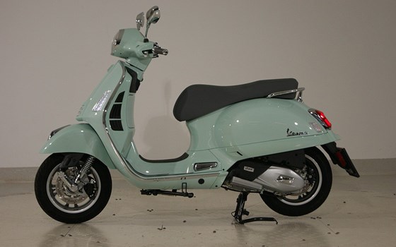 Neufahrzeug Vespa GTS 125 - Bild 11 Neufahrzeug Vespa GTS 125 - Bild 11