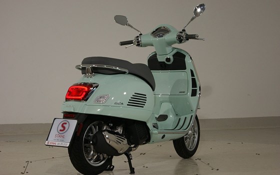 Neufahrzeug Vespa GTS 125 - Bild 3 Neufahrzeug Vespa GTS 125 - Bild 3