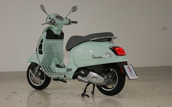 Neufahrzeug Vespa GTS 125 - Bild 8 Neufahrzeug Vespa GTS 125 - Bild 8