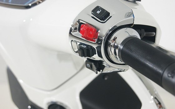 Neufahrzeug Vespa GTS 310 - Bild 12