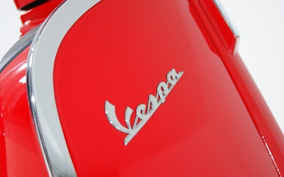 Neufahrzeug Vespa GTS 125 - Bild 7 Neufahrzeug Vespa GTS 125 - Bild 7
