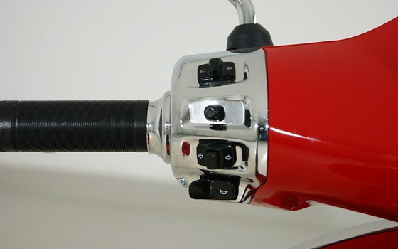 Neufahrzeug Vespa GTS 125 - Bild 9 Neufahrzeug Vespa GTS 125 - Bild 9