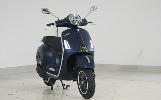 Neufahrzeug Vespa GTS 125 Supertech iGET - Bild 2 Neufahrzeug Vespa GTS 125 Supertech iGET - Bild 2