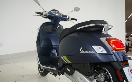 Neufahrzeug Vespa GTS 125 Supertech iGET - Bild 7 Neufahrzeug Vespa GTS 125 Supertech iGET - Bild 7