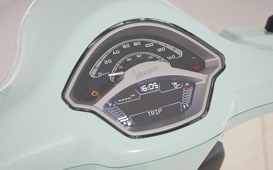 Neufahrzeug Vespa Primavera 125 Batik - Bild 12