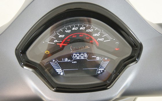 Neufahrzeug Vespa GTS 125 Super Sport - Bild 10