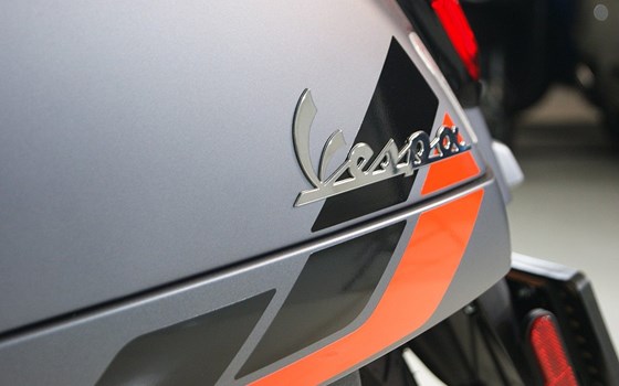 Neufahrzeug Vespa GTS 125 Super Sport - Bild 11 Neufahrzeug Vespa GTS 125 Super Sport - Bild 11