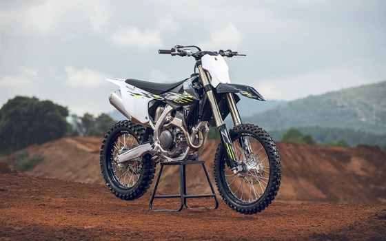 Neufahrzeug Triumph TF 250-X - Bild 13