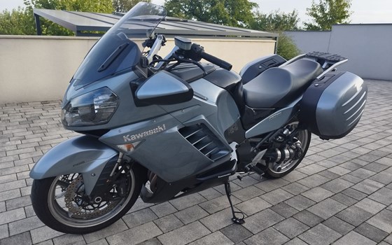 Gebrauchtmotorrad Kawasaki GTR 1400 - Bild 1 Gebrauchtmotorrad Kawasaki GTR 1400 - Bild 1