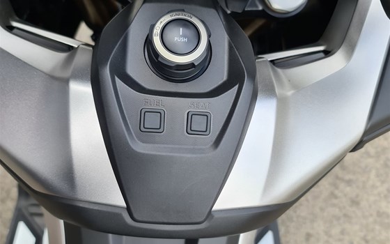 Gebrauchtmotorrad Honda Forza 750 - Bild 9 Gebrauchtmotorrad Honda Forza 750 - Bild 9