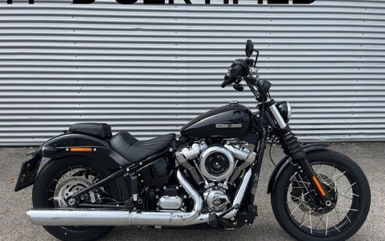 Gebrauchtmotorrad Harley-Davidson Softail Street Bob FXBB - Bild 1 Gebrauchtmotorrad Harley-Davidson Softail Street Bob FXBB - Bild 1