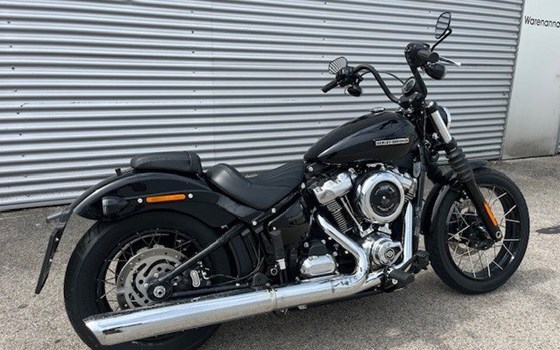 Gebrauchtmotorrad Harley-Davidson Softail Street Bob FXBB - Bild 7 Gebrauchtmotorrad Harley-Davidson Softail Street Bob FXBB - Bild 7