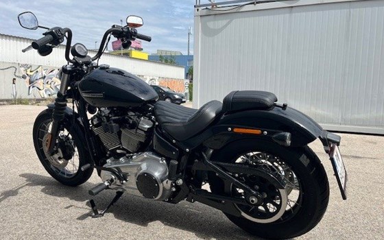 Gebrauchtmotorrad Harley-Davidson Softail Street Bob FXBB - Bild 8 Gebrauchtmotorrad Harley-Davidson Softail Street Bob FXBB - Bild 8