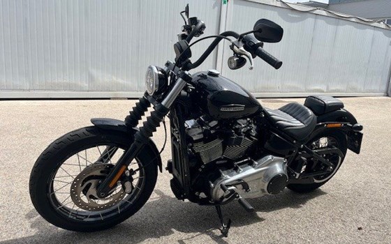 Gebrauchtmotorrad Harley-Davidson Softail Street Bob FXBB - Bild 9 Gebrauchtmotorrad Harley-Davidson Softail Street Bob FXBB - Bild 9