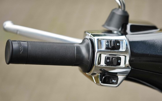 Gebrauchtmotorrad Vespa Primavera 125 - Bild 10