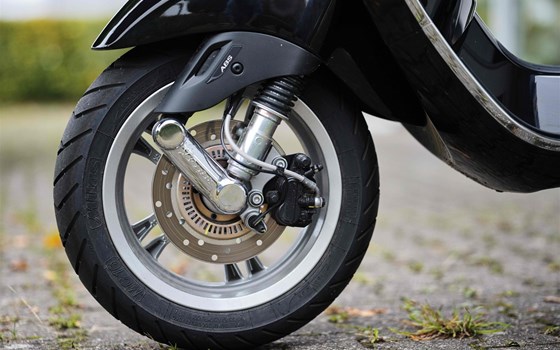 Gebrauchtmotorrad Vespa Primavera 125 - Bild 4