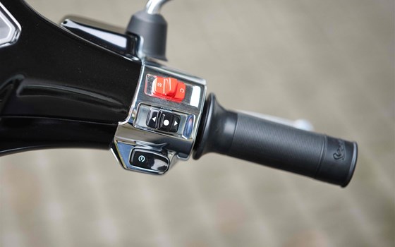 Gebrauchtmotorrad Vespa Primavera 125 - Bild 9