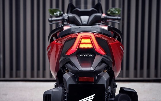 Neufahrzeug Honda Forza 350 - Bild 11