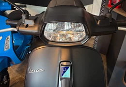 Neumotorrad Vespa Sprint 50 S Neumotorrad Vespa Sprint 50 S