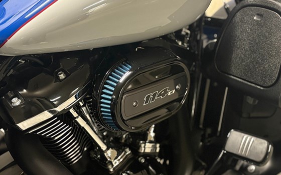 Gebrauchtmotorrad Harley-Davidson Street Glide FLHX - Bild 8