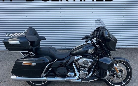 Gebrauchtmotorrad Harley-Davidson Street Glide Ultra - Bild 1 Gebrauchtmotorrad Harley-Davidson Street Glide Ultra - Bild 1