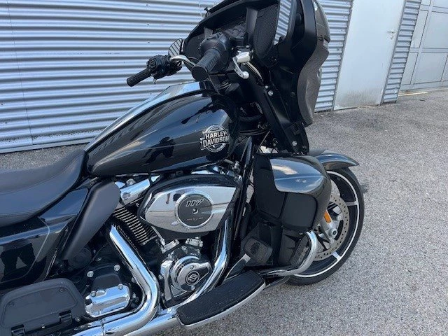 Harley-Davidson Street Glide Ultra (Vivid Black/Chrome Finish) - Bild 3