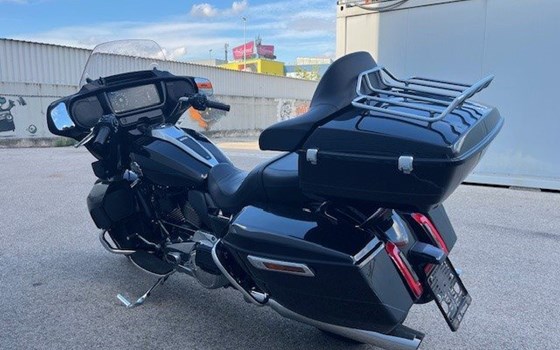 Gebrauchtmotorrad Harley-Davidson Street Glide Ultra - Bild 8 Gebrauchtmotorrad Harley-Davidson Street Glide Ultra - Bild 8