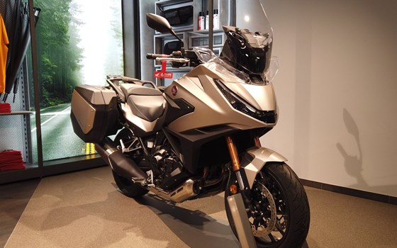 Neufahrzeug Honda NT1100 DCT Electronic Suspension - Bild 8