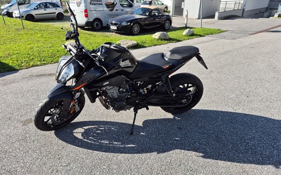 Gebrauchtmotorrad KTM 890 Duke - Bild 3 Gebrauchtmotorrad KTM 890 Duke - Bild 3