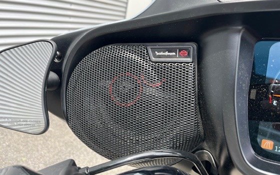 Gebrauchtmotorrad Harley-Davidson Street Glide FLHX - Bild 14 Gebrauchtmotorrad Harley-Davidson Street Glide FLHX - Bild 14