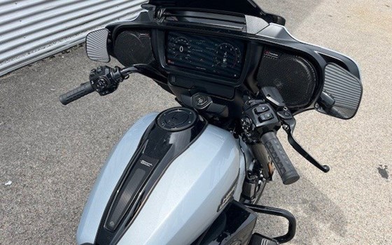 Gebrauchtmotorrad Harley-Davidson Street Glide FLHX - Bild 5 Gebrauchtmotorrad Harley-Davidson Street Glide FLHX - Bild 5