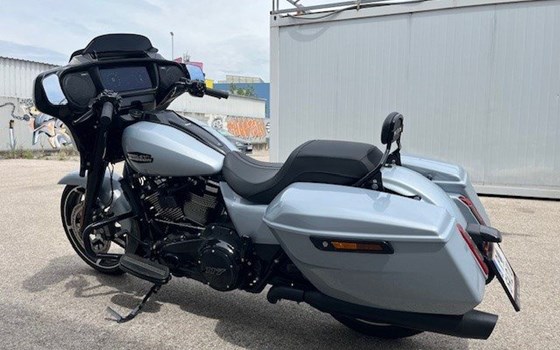Gebrauchtmotorrad Harley-Davidson Street Glide FLHX - Bild 9 Gebrauchtmotorrad Harley-Davidson Street Glide FLHX - Bild 9