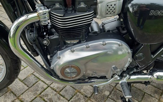 Gebrauchtmotorrad Triumph Bonneville T100 - Bild 2 Gebrauchtmotorrad Triumph Bonneville T100 - Bild 2