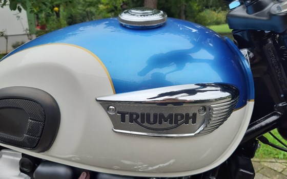Gebrauchtmotorrad Triumph Bonneville T100 - Bild 11 Gebrauchtmotorrad Triumph Bonneville T100 - Bild 11
