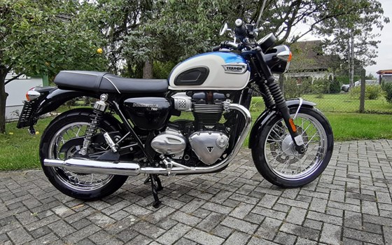Gebrauchtmotorrad Triumph Bonneville T100 - Bild 1 Gebrauchtmotorrad Triumph Bonneville T100 - Bild 1