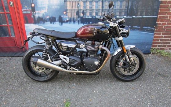 Gebrauchtmotorrad Triumph Speed Twin 1200 - Bild 2