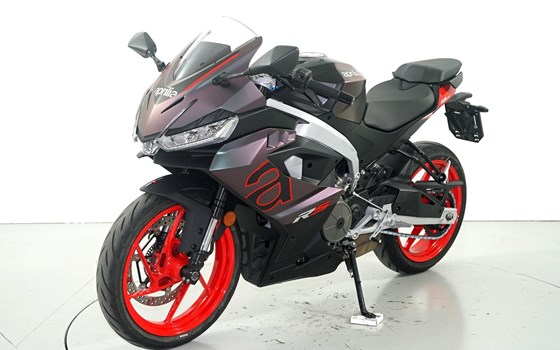 Motorrad Occasion Aprilia RS 457 - Bild 3