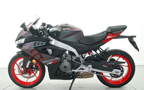 Motorrad Occasion Aprilia RS 457 - Bild 5