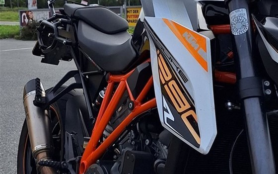Gebrauchtmotorrad KTM 1290 Super Duke R - Bild 3