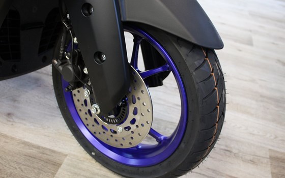 Gebrauchtmotorrad Yamaha NMAX 125 - Bild 7