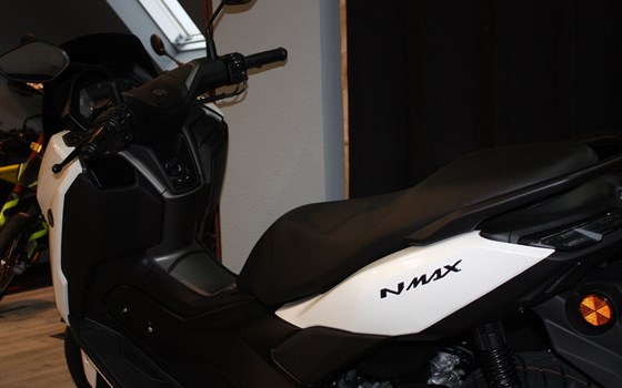 Gebrauchtmotorrad Yamaha NMAX 125 - Bild 21
