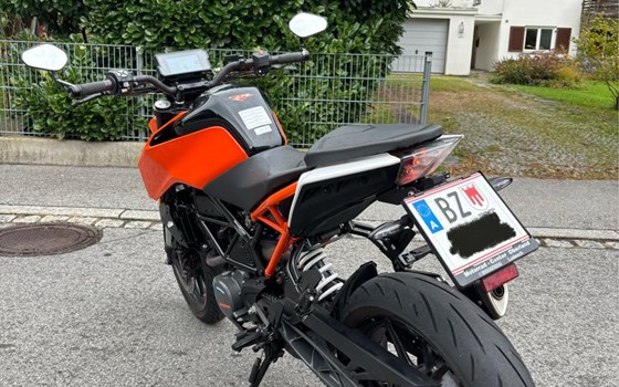 Gebrauchtmotorrad KTM 125 Duke - Bild 10 Gebrauchtmotorrad KTM 125 Duke - Bild 10